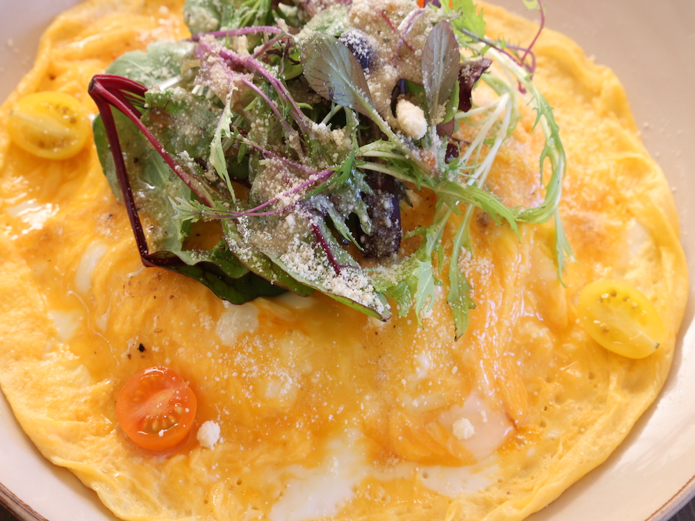 さとやまカフェのオムライス